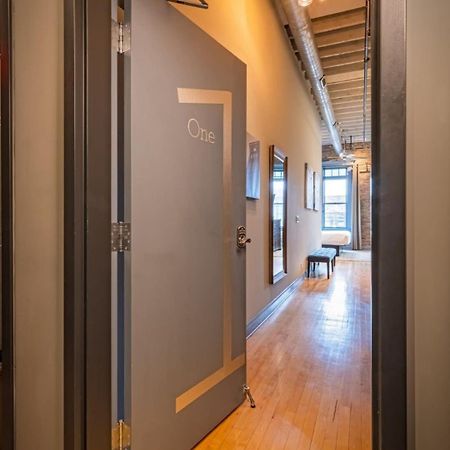 Hip Urban Loft - Small Town Charm - 124 Lofts #1 West Dundee Eksteriør bilde